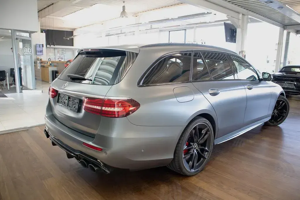 Gebraucht Mercedes E53 AMG AMG 435 PS (319 kW) 2021 Grau Limousine