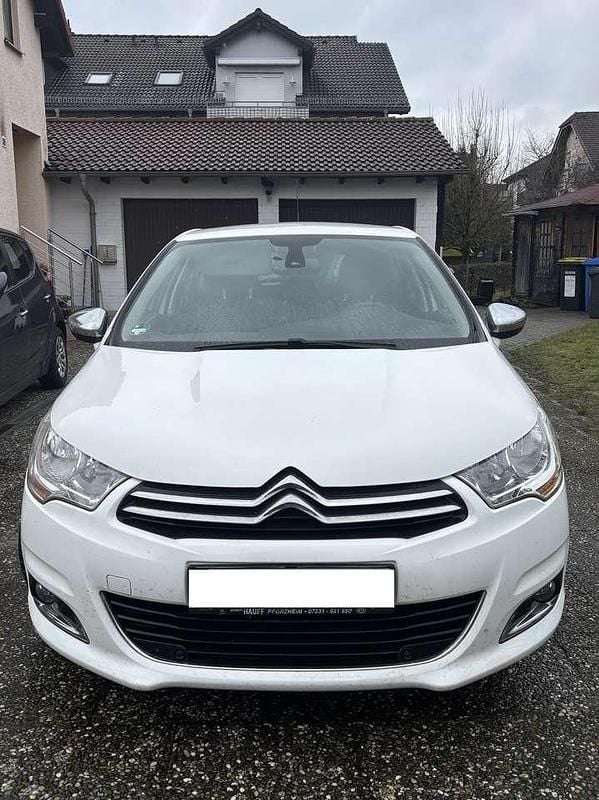 Gebraucht Citroën C4 Tendance 120 PS (88 kW) 2014 Weiß Limousine