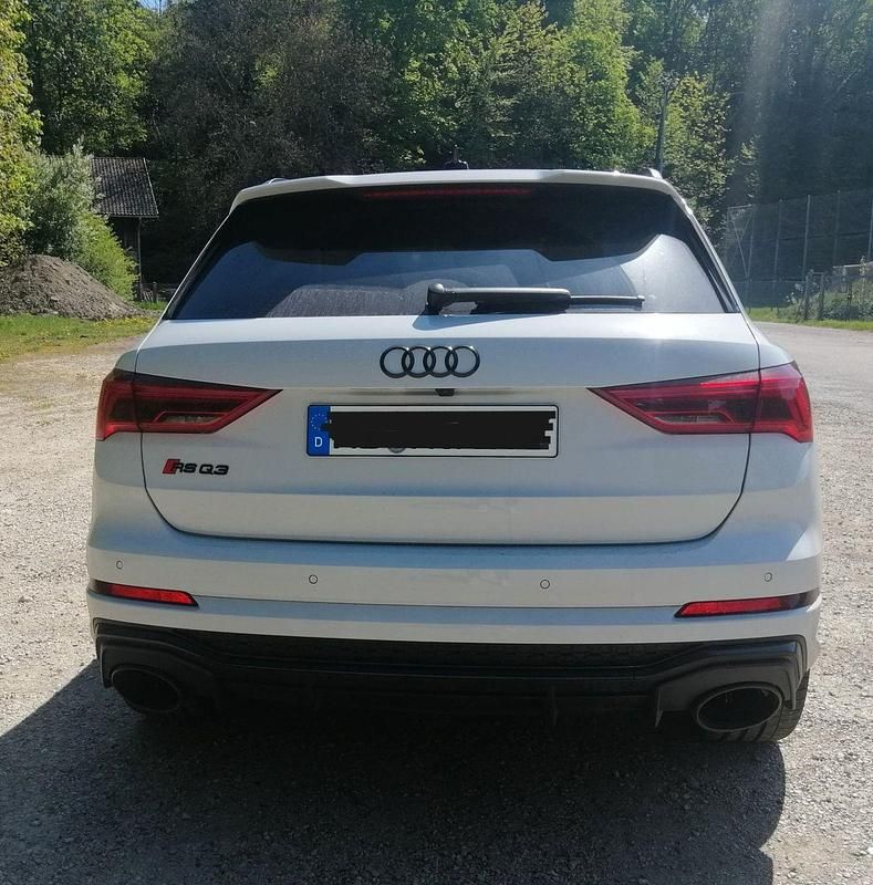 Gebraucht Audi RS Q3 Ambiente 400 PS (294 kW) 2024 Weiß SUV