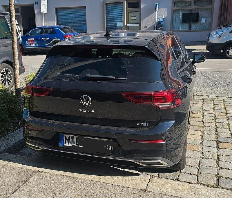 Gebraucht VW Golf VIII Active 131 PS (96 kW) 2022 Schwarz Limousine