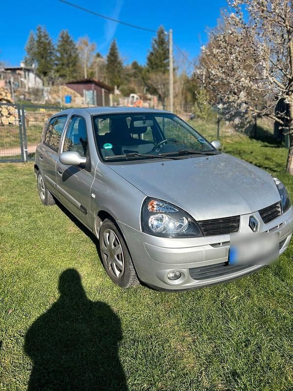 Gebraucht Renault Clio II 75 PS (55 kW) 2005 Grau Limousine