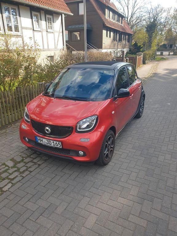 Second-hand Smart ForFour Prime 90 CP (66 kW) 2015 Roșu Hatchback