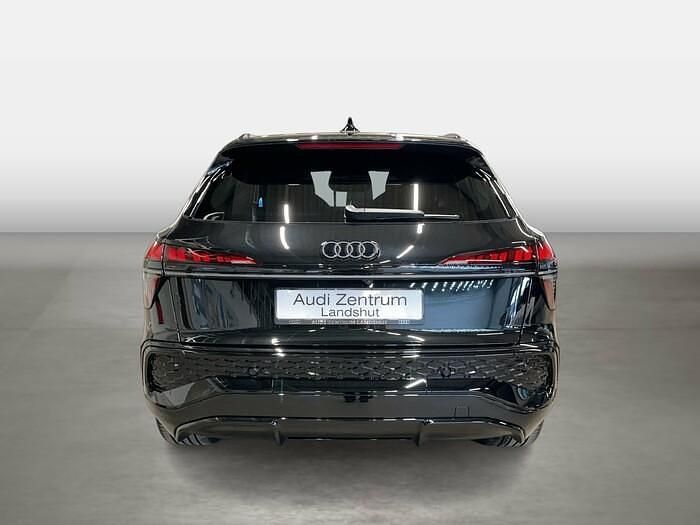 Neu Audi Q3 Sport 272 PS (200 kW) 2026 Mythosschwarz SUV