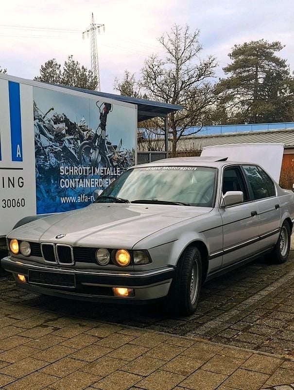Gebraucht BMW 730 188 PS (138 kW) 1990 Beige Limousine