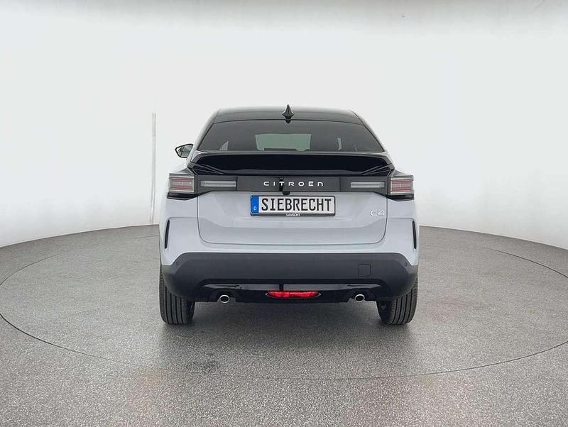 Neu Citroën C4 131 PS (96 kW) 2025 Weiß Limousine