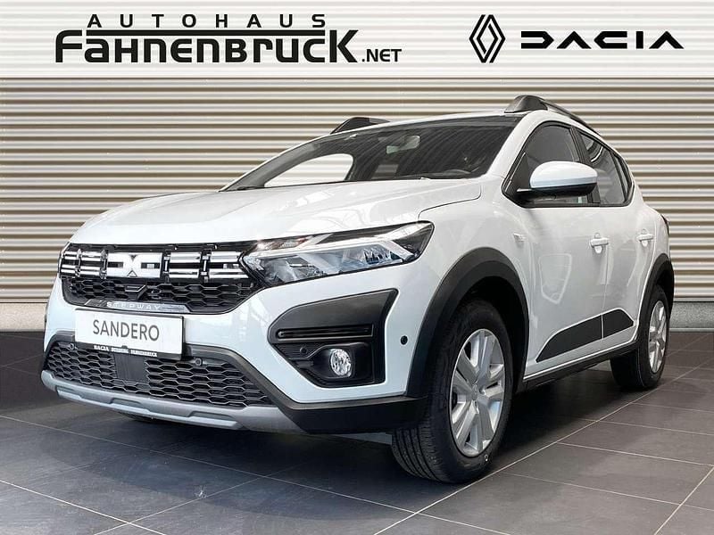 Arktisweiß Gebraucht 2024 Dacia Sandero Expression Kleinwagen | 17.750 € (Fairer Preis) - Bild 1/4
