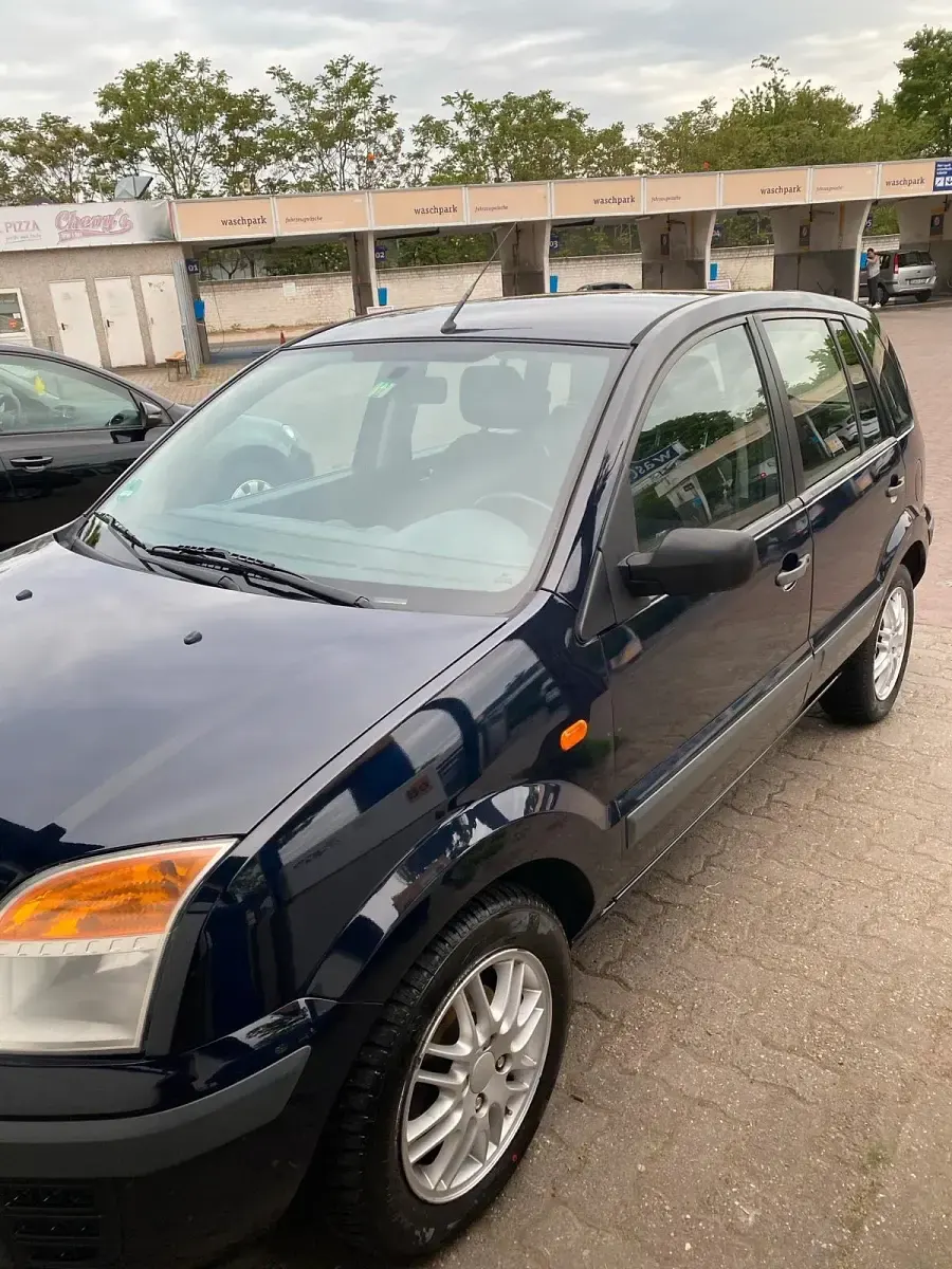 Gebraucht Ford Fusion 101 PS (74 kW) 2005 Blau Kleinwagen