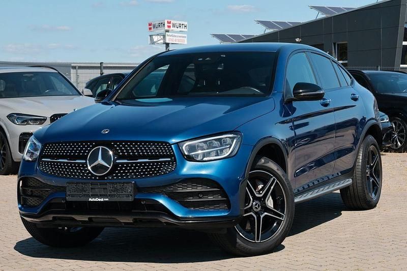 Blau Gebraucht 2022 Mercedes GLC300e AMG line Coupé | 45.101 € (Etwas zu teuer) - Bild 1/4