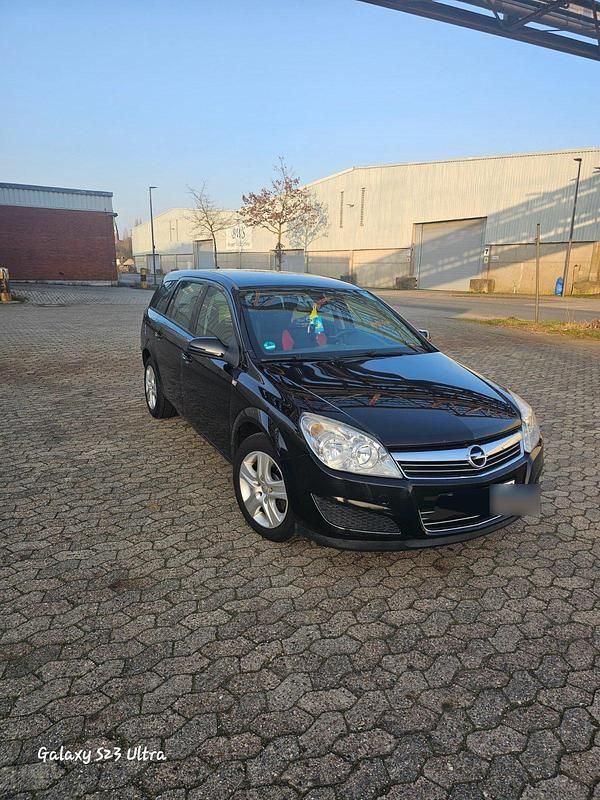 Gebraucht Opel Astra 90 PS (66 kW) 2009 Schwarz Kombi