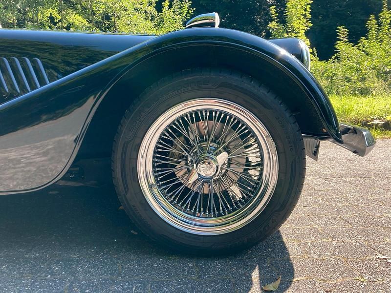 Gebraucht Morgan Plus 8 190 PS (139 kW) 1995 Schwarz Cabrio