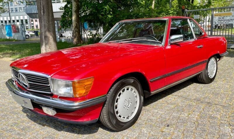 Rot Gebraucht 1985 Mercedes 300 Cabrio | 34.990 € - Bild 1/4