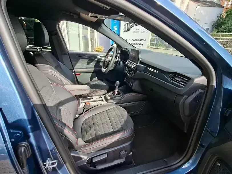 Gebraucht Ford Kuga ST-Line X 150 PS (110 kW) 2023 Blau SUV
