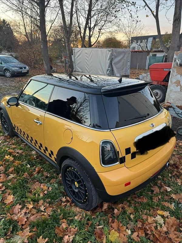 Gelb Gebraucht 2007 Mini Cooper Kleinwagen | 2.500 € - Bild 1/4