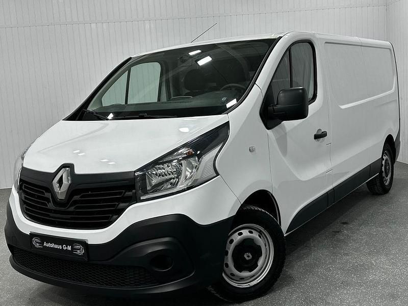 Gebraucht Renault Trafic 121 PS (88 kW) 2018 Weiß Van / Kleinbus