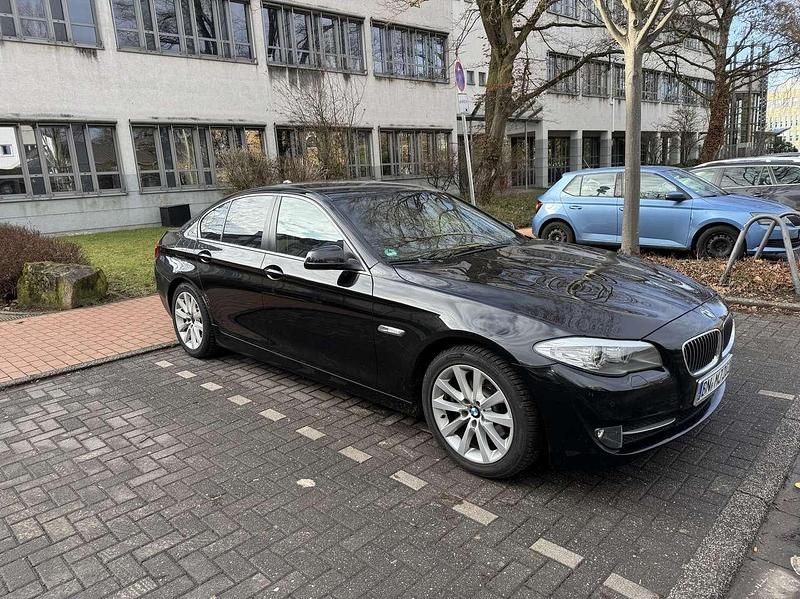 Gebraucht BMW 520 Sport Line 184 PS (135 kW) 2012 Limousine