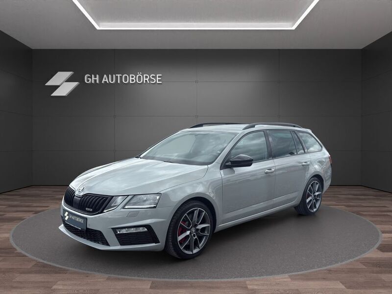 Grau Gebraucht 2019 Skoda Octavia RS Kombi | 24.290 € (Teuer) - Bild 1/4