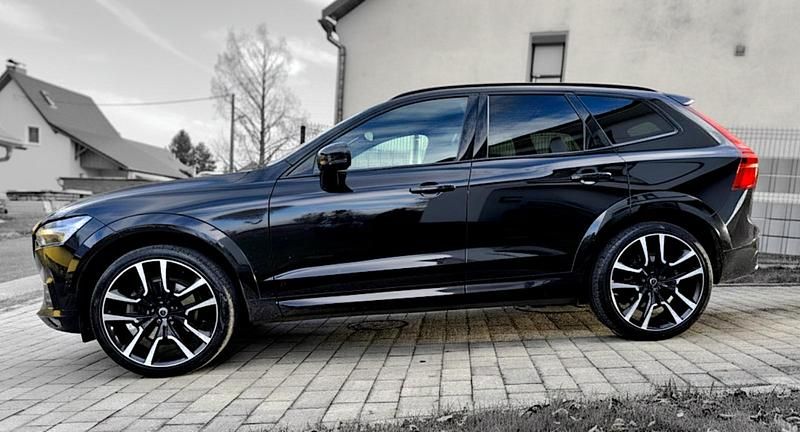 Schwarz Gebraucht 2020 Volvo XC60 R-Design SUV | 29.250 € (Superpreis) - Bild 1/4