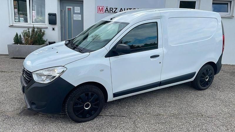 Weiß Gebraucht 2018 Dacia Dokker Express Essentiel Van | 10.590 € (Fairer Preis) - Bild 1/4