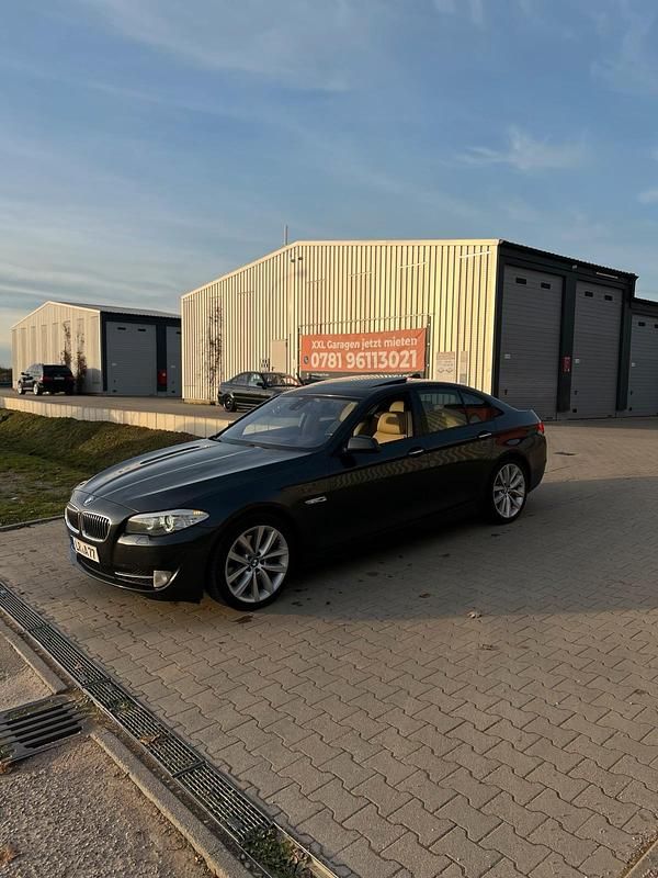 Grau Gebraucht 2010 BMW 535 Limousine | 10.500 € (Guter Preis) - Bild 1/4