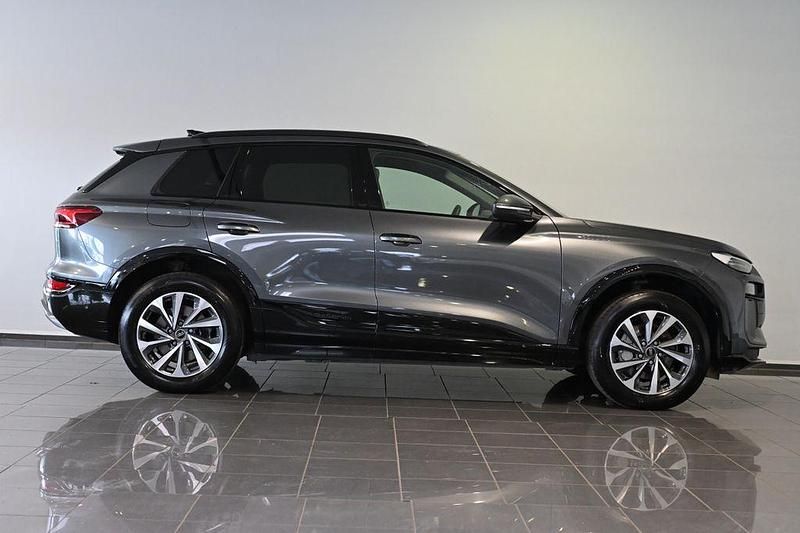 Gebraucht Audi Q6 e-tron S-Line 284 kW (387 PS) 2024 Grau daytonagrau perleffekt (metallic) SUV