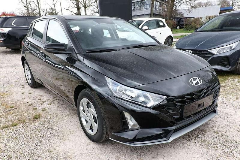 Phantom black mineraleffekt Neu 2025 Hyundai i20 Select Kleinwagen | 20.470 € (Guter Preis) - Bild 1/4
