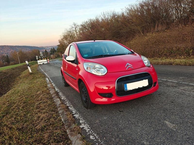 Gebraucht Citroën C1 Chic 68 PS (50 kW) 2010 Rot Kleinwagen