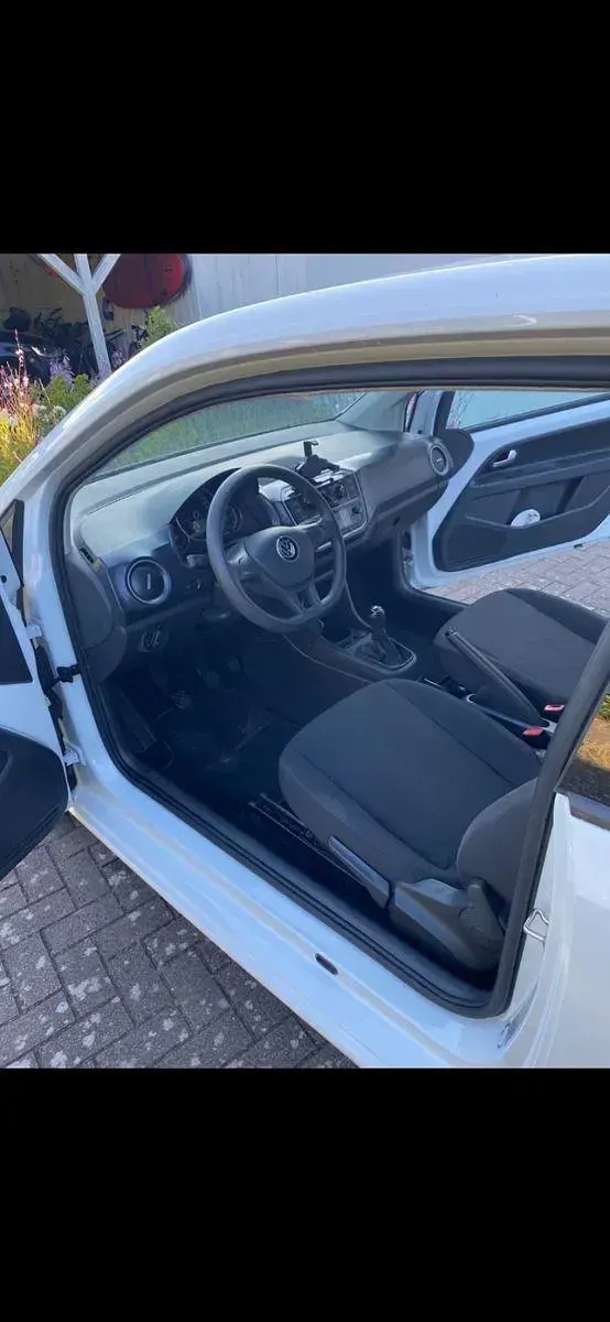 Gebraucht VW up! 65 PS (47 kW) 2020 Weiß Kleinwagen