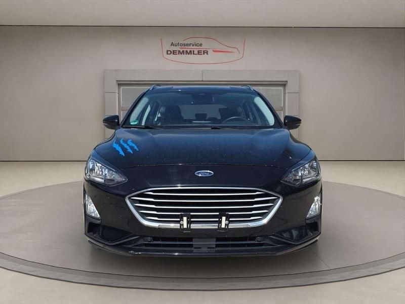 Second-hand Ford Focus 120 CP (88 kW) 2019 Negru Break