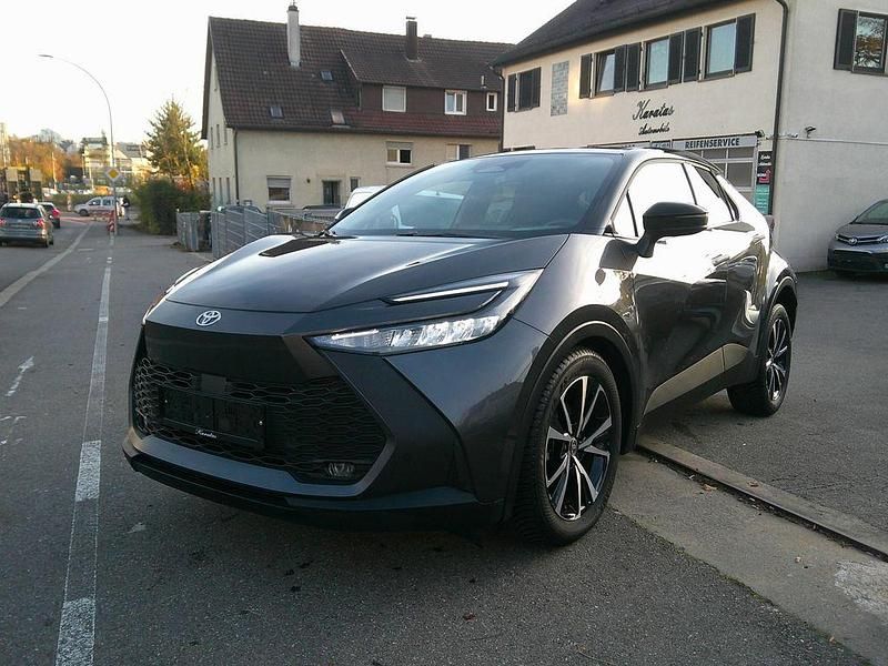 Gebraucht 2025 Toyota C-HR Team SUV | 28.540 € (Guter Preis) - Bild 1/4