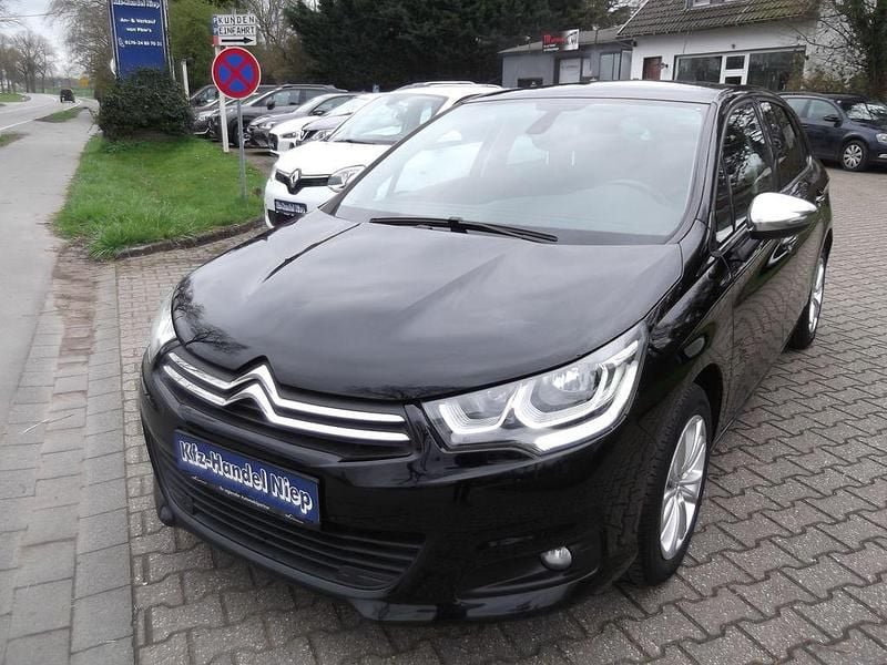Gebraucht Citroën C4 SELECTION 131 PS (96 kW) 2016 Schwarz Limousine