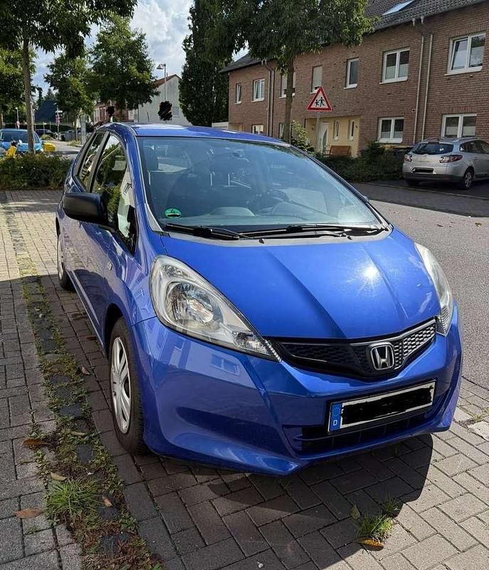 Blau Gebraucht 2013 Honda Jazz Kleinwagen | 4.000 € (Etwas zu teuer) - Bild 1/4