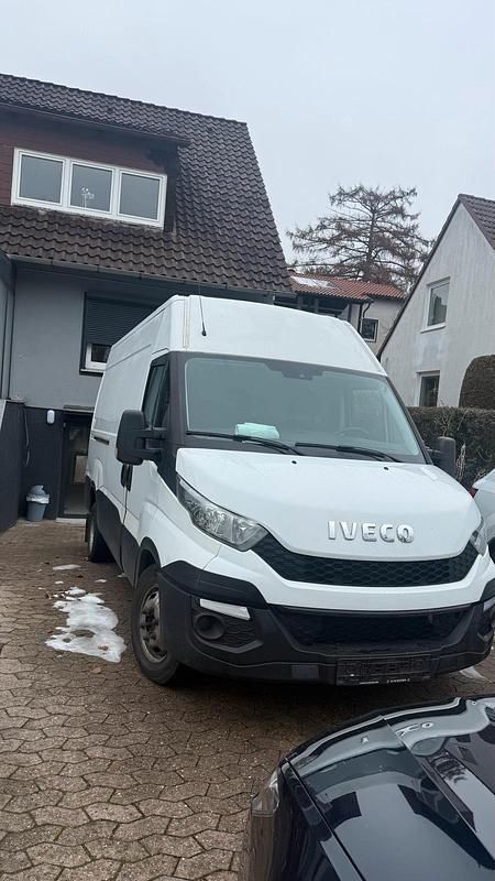 Gebraucht Iveco Daily 170 PS (125 kW) 2015 Weiß Van / Kleinbus
