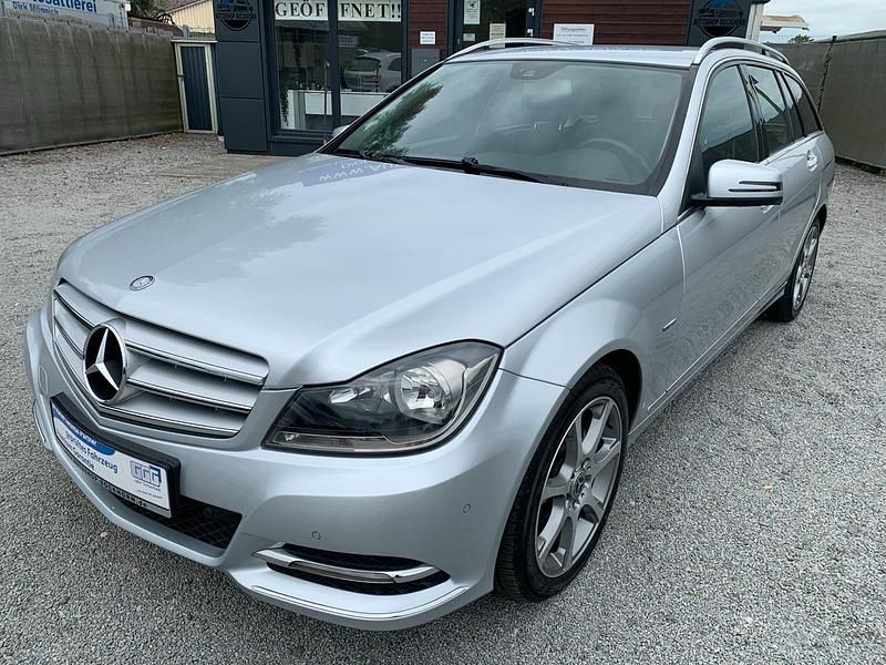 Silber Gebraucht 2011 Mercedes C180 Avantgarde Kombi | 11.500 € (Etwas zu teuer) - Bild 1/4