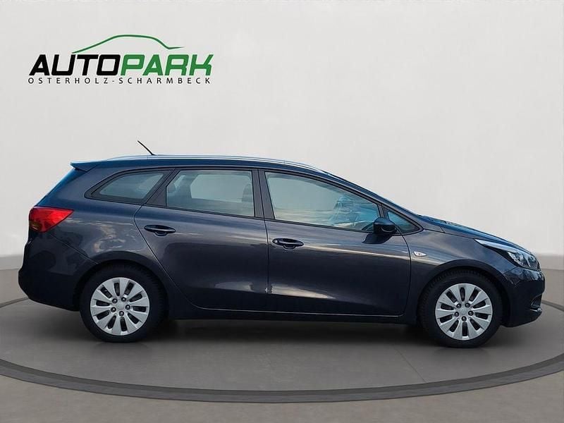 Gebraucht Kia Ceed Edition 7 135 PS (99 kW) 2013 Grau Kleinwagen