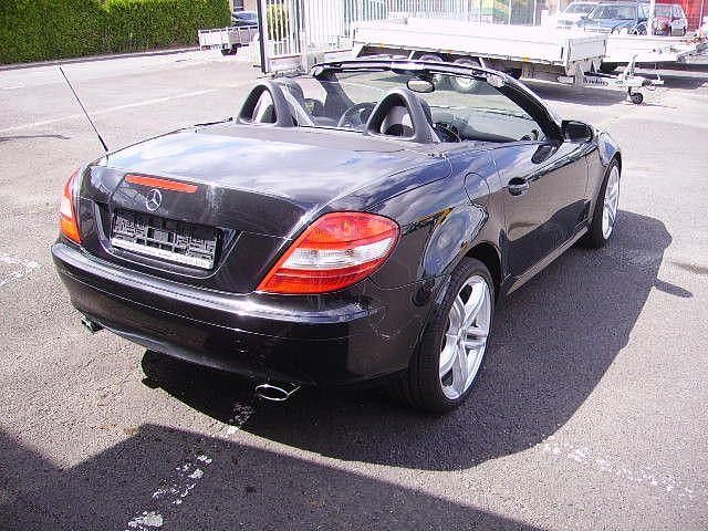 Gebraucht Mercedes SLK200 163 PS (119 kW) 2004 Schwarz Cabrio