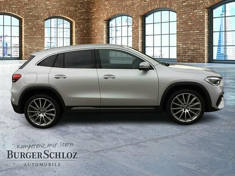 Gebraucht Mercedes GLA250 AMG 218 PS (160 kW) 2022 Iridiumsilber metallic SUV