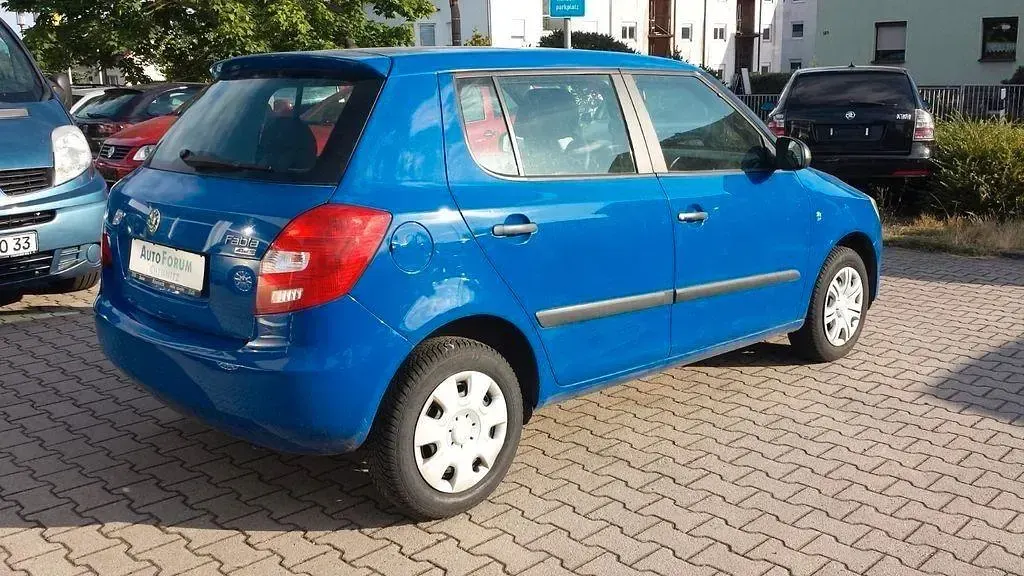 Gebraucht Skoda Fabia 60 PS (44 kW) 2008 Blau Kleinwagen