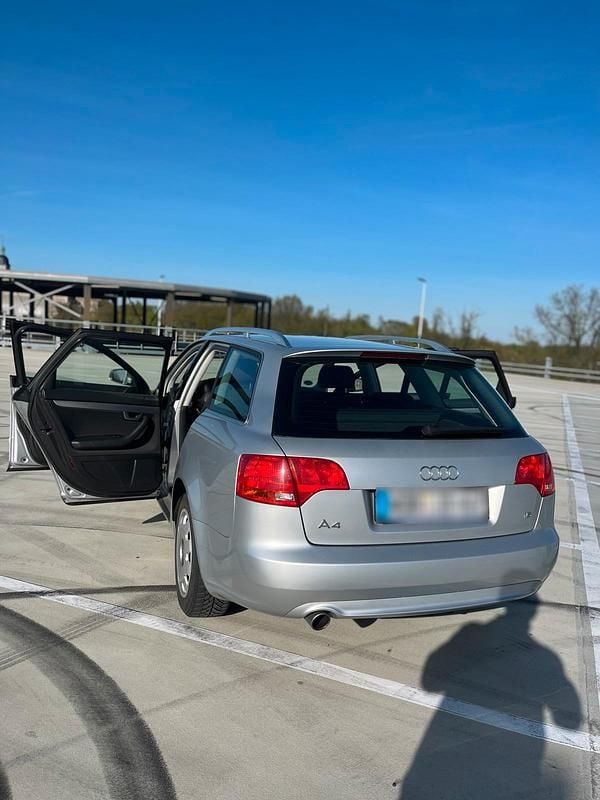 Gebraucht Audi A4 102 PS (75 kW) 2008 Silber Kombi