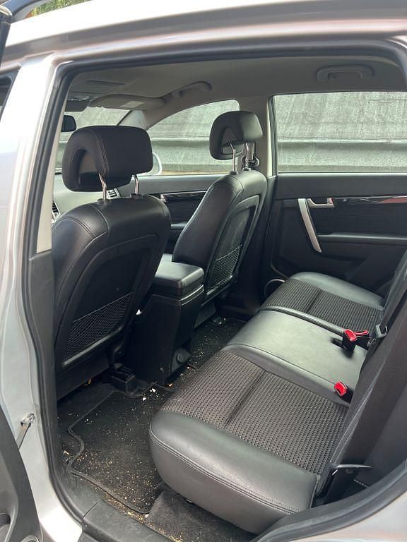 Grau Gebraucht 2013 Chevrolet Captiva LTZ SUV | 5.500 € (Superpreis) - Bild 1/4