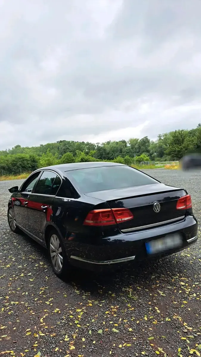 Gebraucht VW Passat 106 PS (77 kW) 2012 Schwarz Limousine