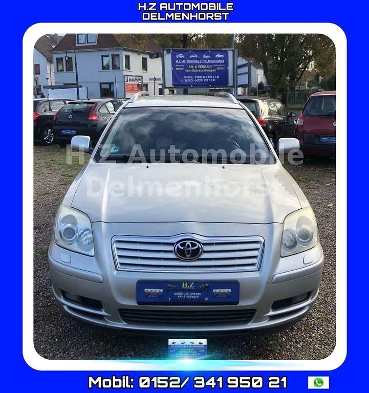 Silber Gebraucht 2005 Toyota Avensis Executive Kombi | 1.500 € (Guter Preis) - Bild 1/4