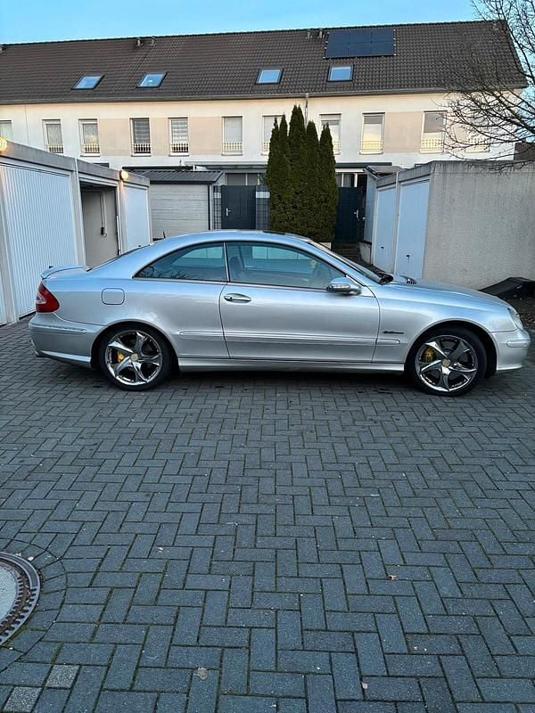Silber Gebraucht 2004 Mercedes CLK500 Coupé | 5.500 € (Superpreis) - Bild 1/4