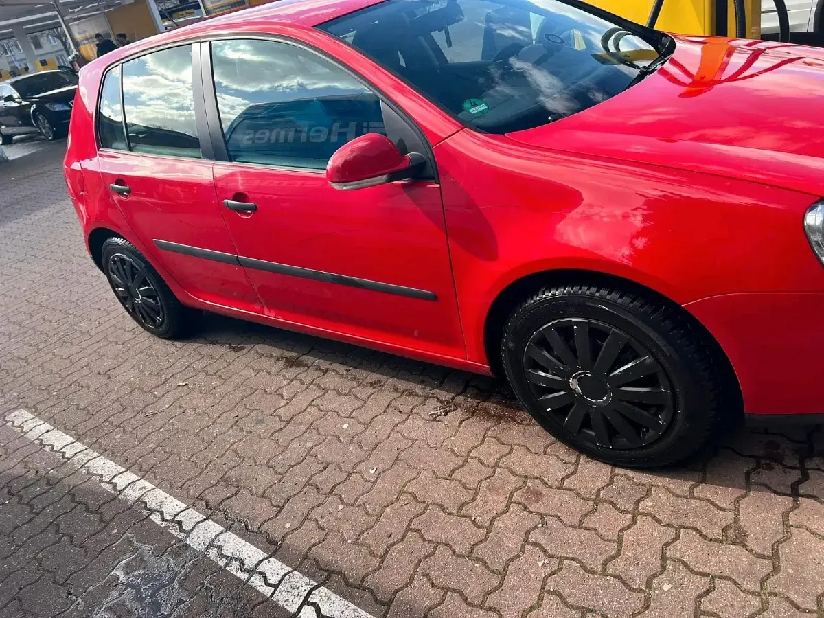Gebraucht VW Golf IV 102 PS (75 kW) 2005 Rot Kleinwagen