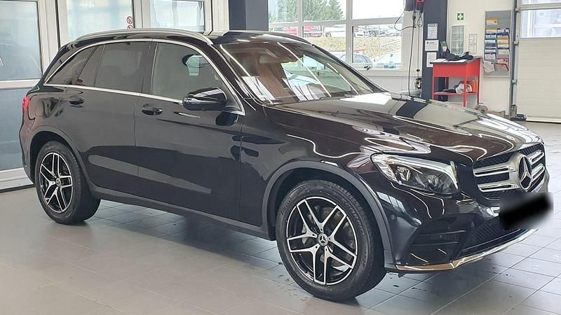 Gebraucht Mercedes GLC250 AMG 211 PS (155 kW) 2017 Schwarz SUV
