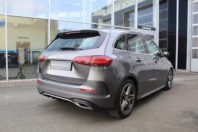 Gebraucht Mercedes B200 AMG 163 PS (119 kW) 2025 Grau Kleinwagen