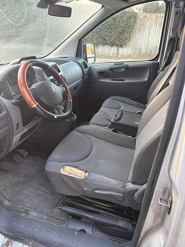 Gebraucht Peugeot Expert 120 PS (88 kW) 2011 Silber Van