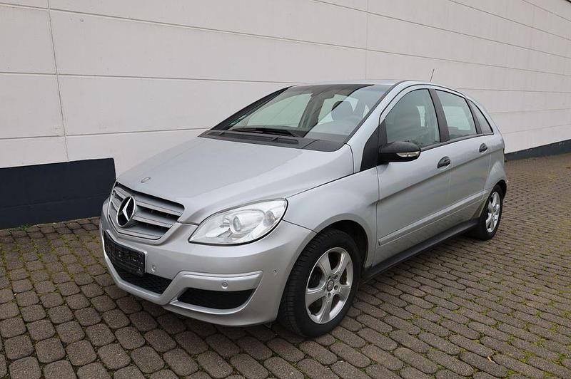 Silber Gebraucht 2006 Mercedes 200 Limousine | 5.499 € (Guter Preis) - Bild 1/4