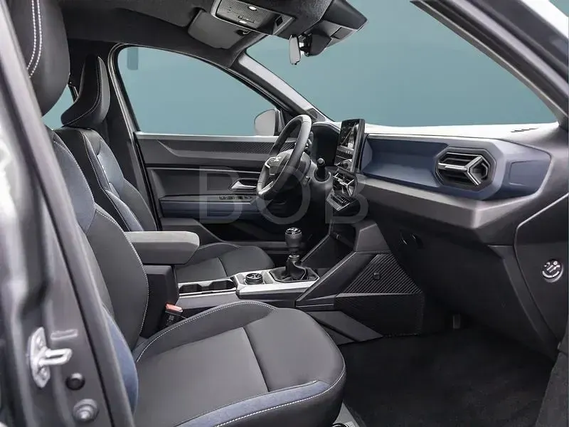 Gebraucht Dacia Bigster 131 PS (96 kW) 2025 Grau SUV
