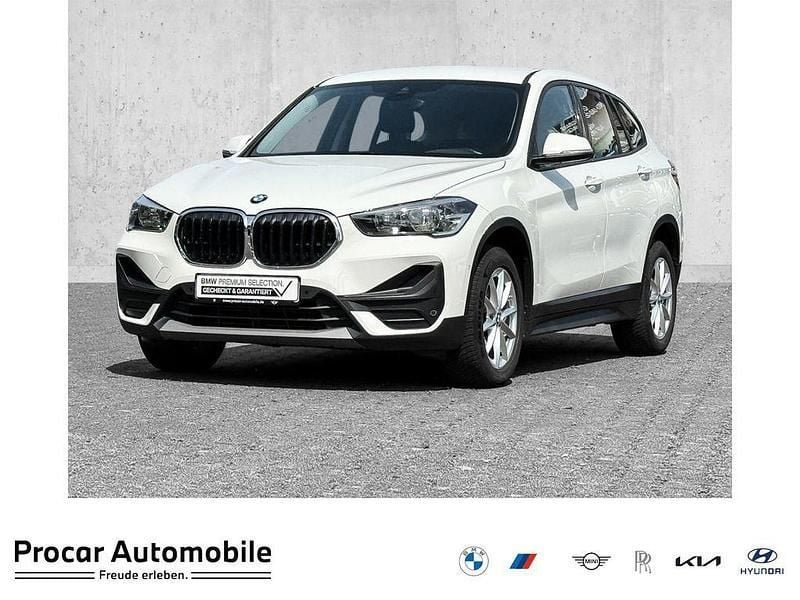 Weiß Gebraucht 2022 BMW X1 SUV | 21.890 € (Guter Preis) - Bild 1/4