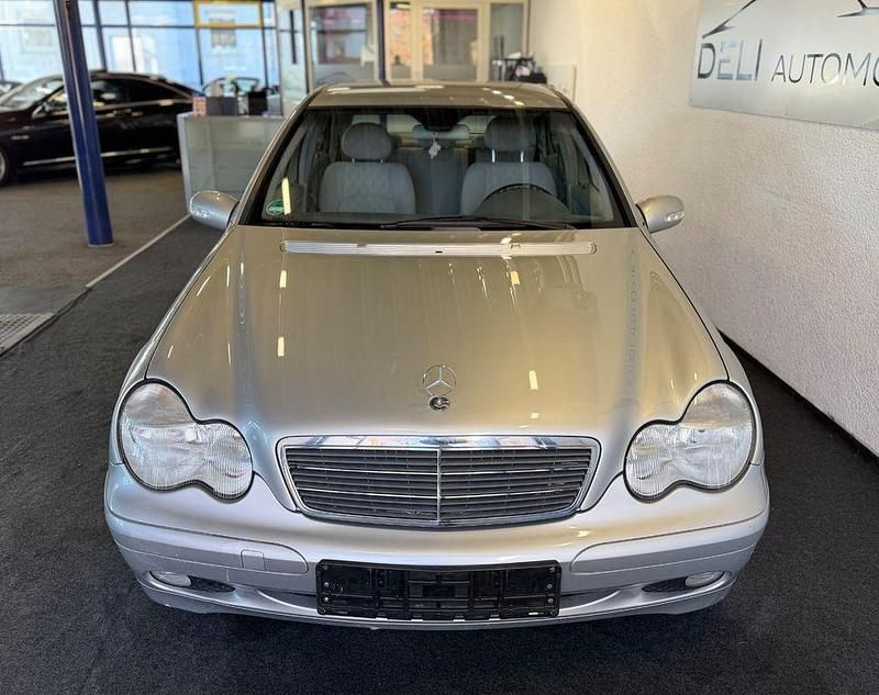 Gebraucht Mercedes C180 Classic 129 PS (94 kW) 2001 Silber Limousine